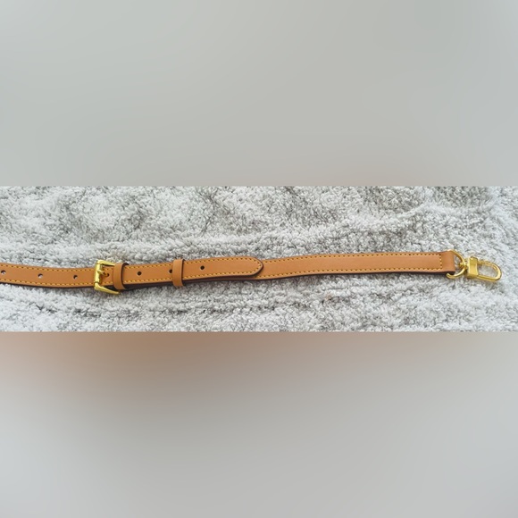 NWOT Vachetta Leather Replacement Adjustable Crossbody Strap Unbranded Tan Honey - Picture 4 of 4